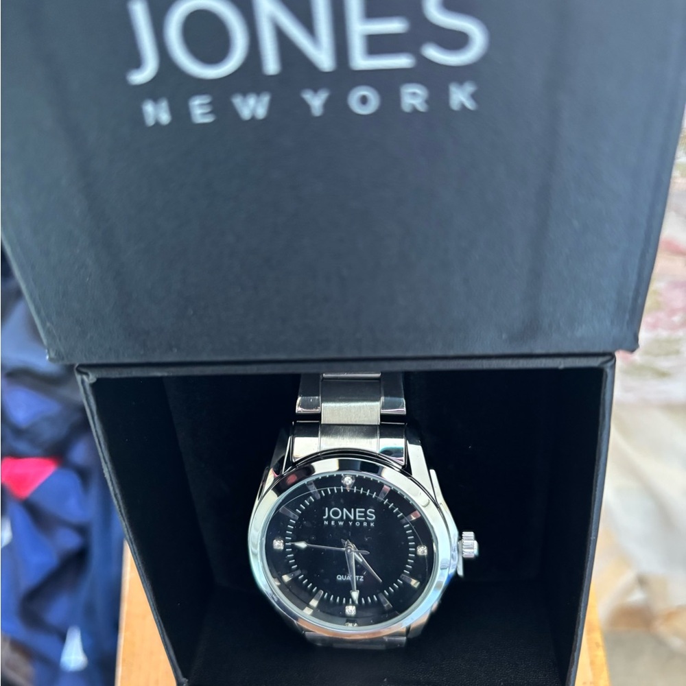 NWT Jones New York Silver Black Classic Watch